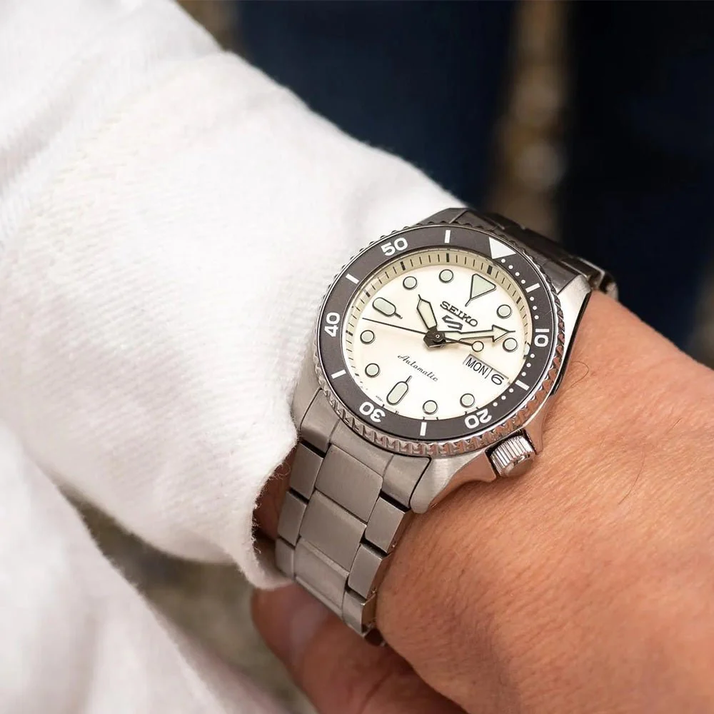 Seiko 5 Sports 38mm SRPK31K - Image 4